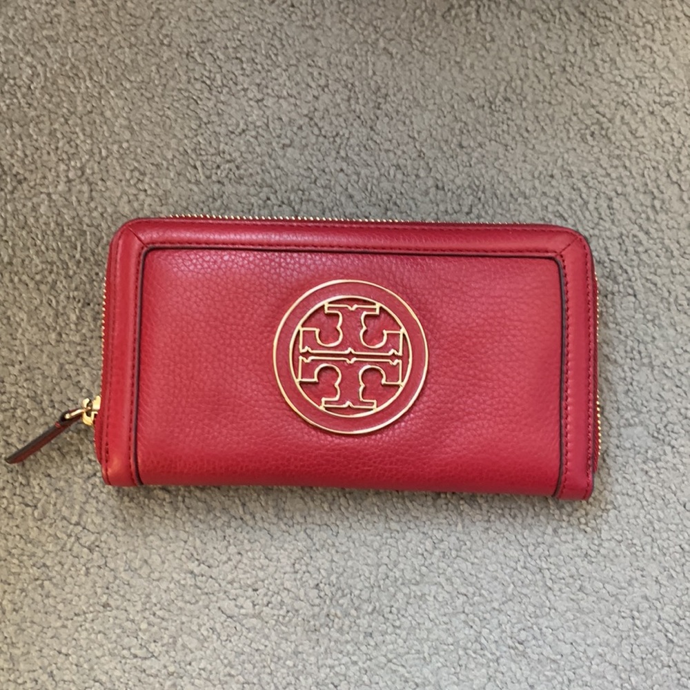 New Tory Burch Leather Wallet